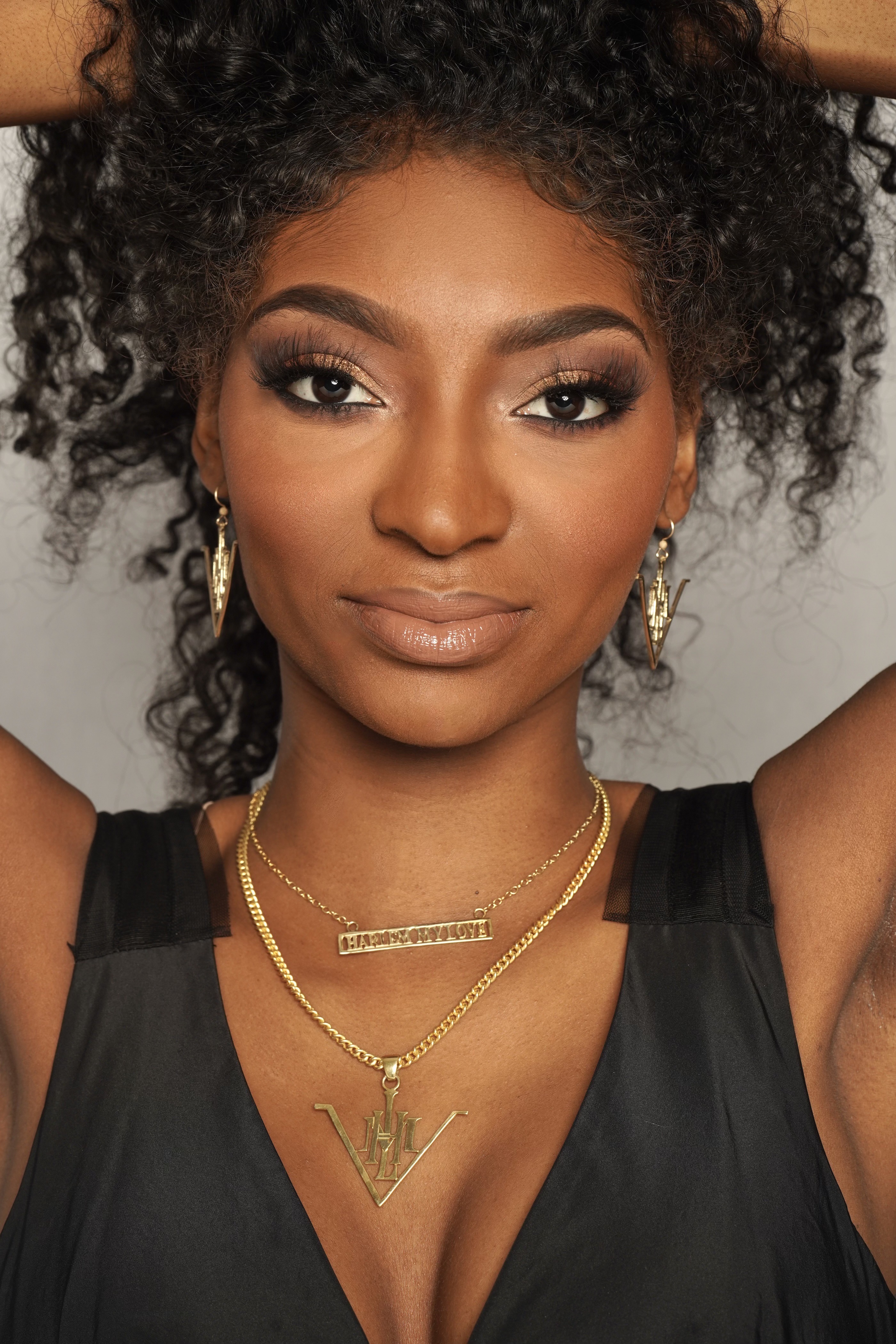 HML Fine Jewelry Signature Collection, Necklace & Earrings - Image 3
